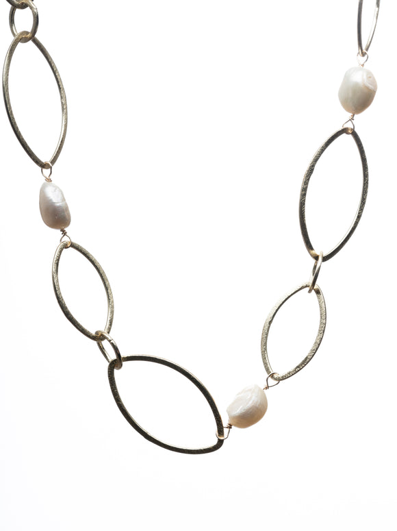 Naomi Chain Link Pearl Necklace